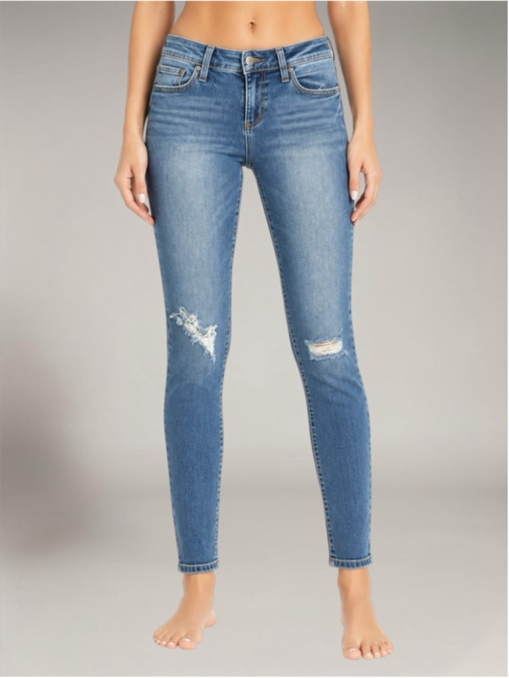 Generra Distressed Skinny Jeans – Women’s Size 3